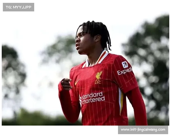 前利物浦前锋桑德斯建议曼联签下斯特林，认为其仍处实力巅峰期